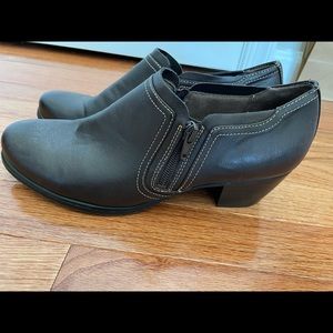 Natural Soul ankle booties.  Brown size 9.